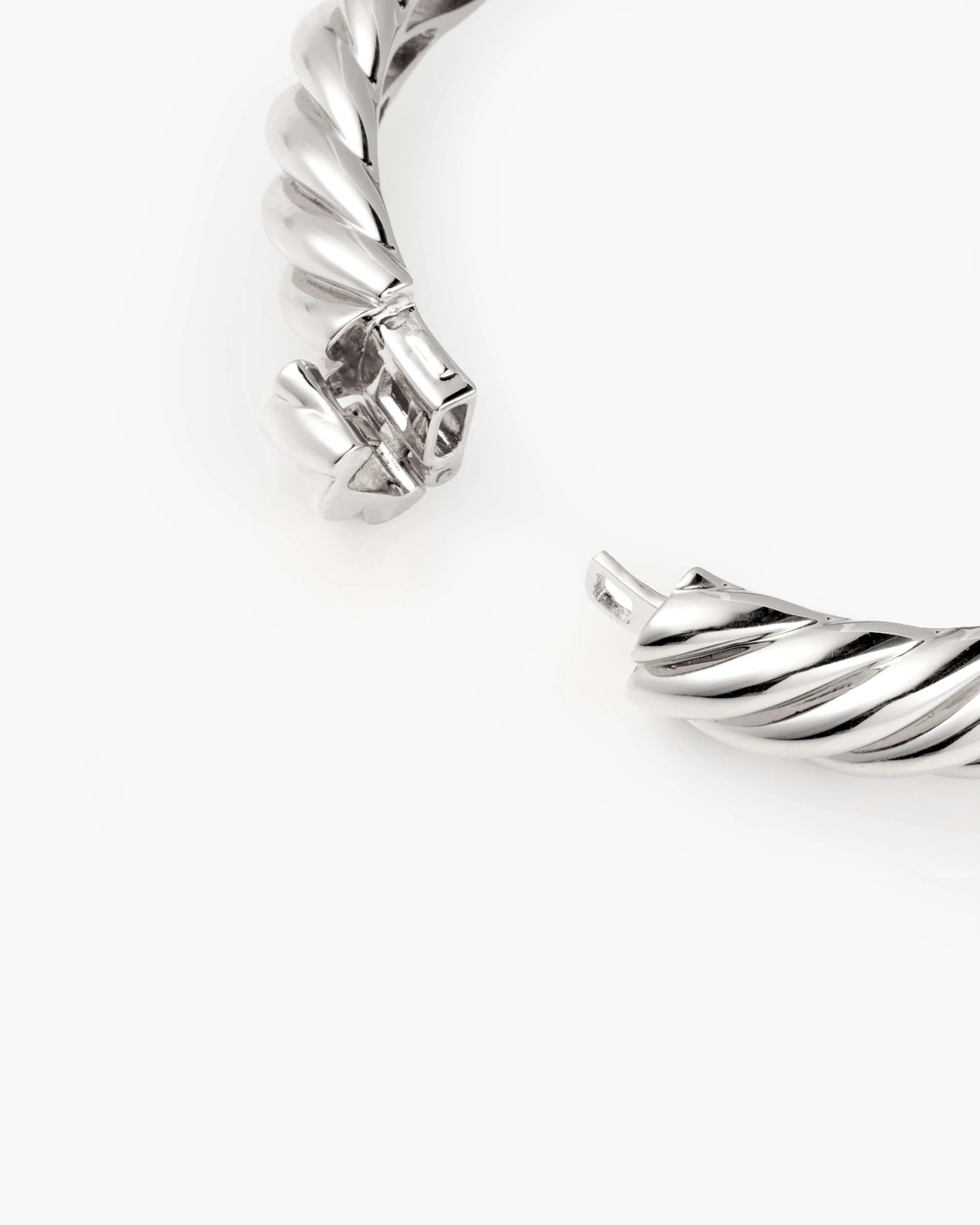 Silver Chunky Braided Bangle - Image 3