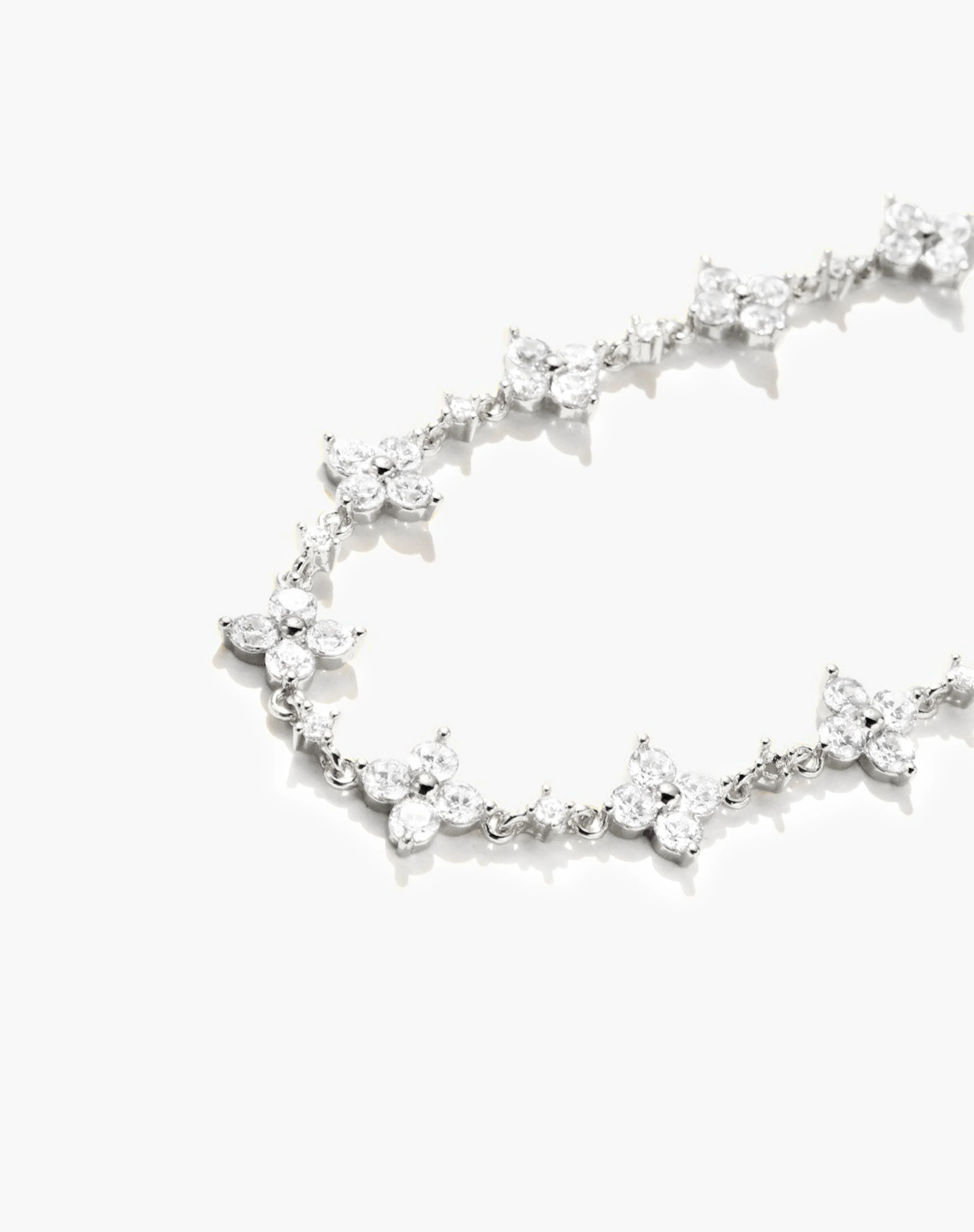 Sparkle Clover Bracelet in Silver - Image 5